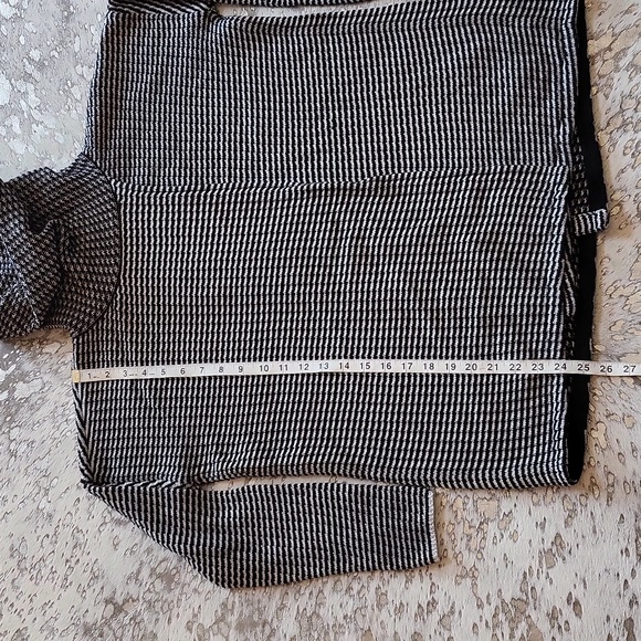 Cabi Fergie Split Knit Cowl Turtleneck Sweater SzM #3167 - Picture 6 of 8